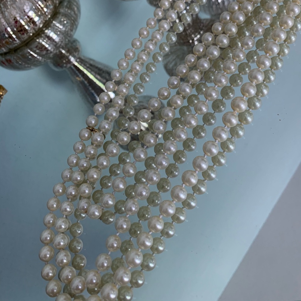 White and pink Pearl necklace set of 2